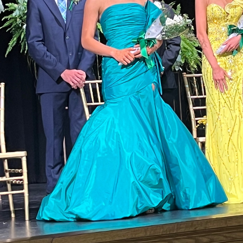 Sherri Hill 54027 Dress SIZE 4 TEAL, worn once, inside only MAKE OFFER